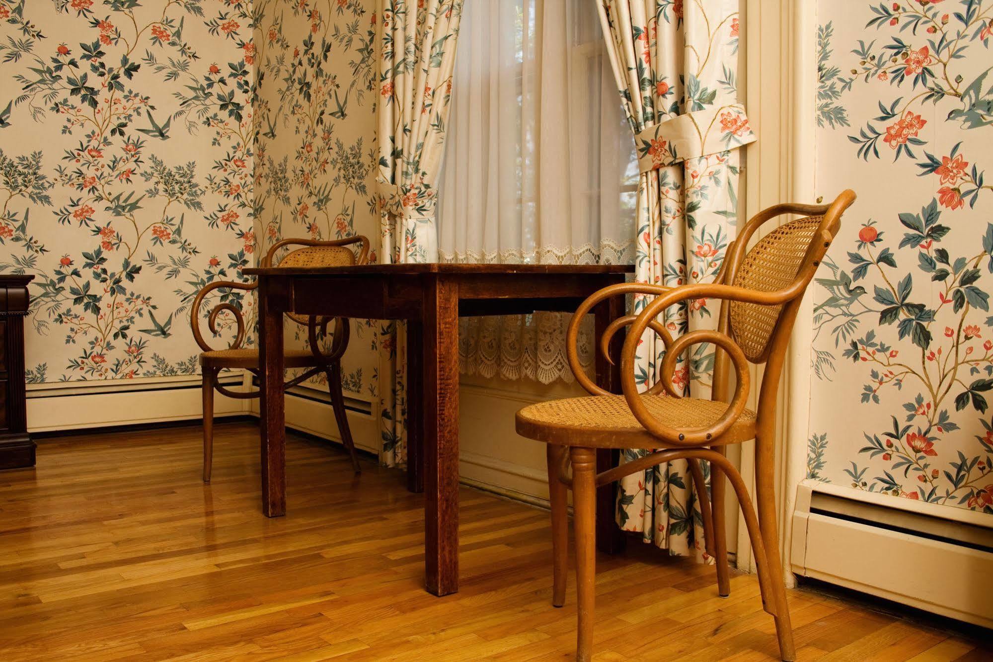 Bed & Breakfast Silver Heart & Independence